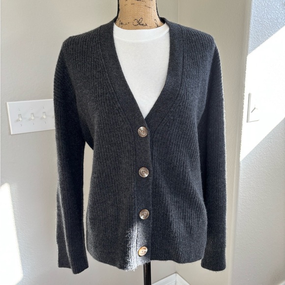 Quince Cashmere Charcoal Box Cardigan Small - Picture 4 of 7